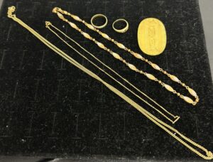 純金製 小判 造幣局検定印入り／18金ネックレス・指輪の写真