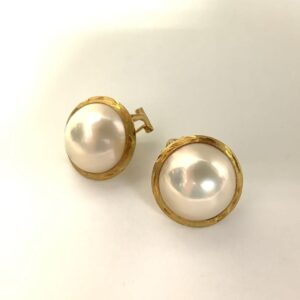 真珠イヤリング1